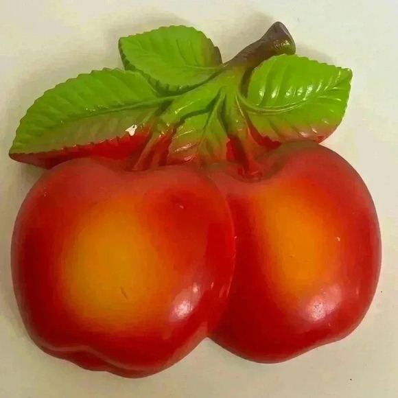 Vintage 1979 Miller Studio chalk ware fruit decor: peaches, cherries  and apples - Picture 4 of 9